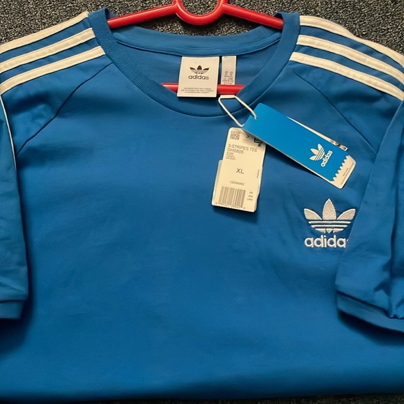 Adidas - Picture 2 of 4